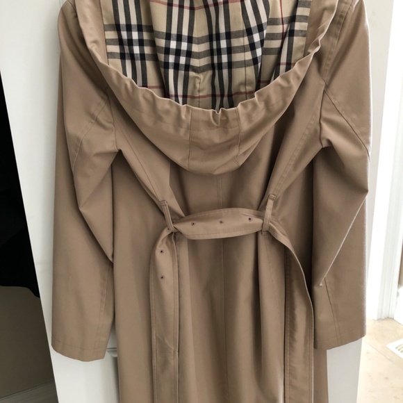 Burberry Natasha Trench with Detachable Collar - Picture 5 of 6